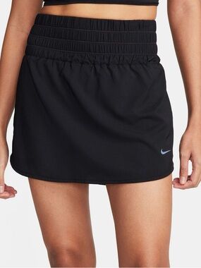 Women’s Nike One Dri Fit high waist Skort - medium